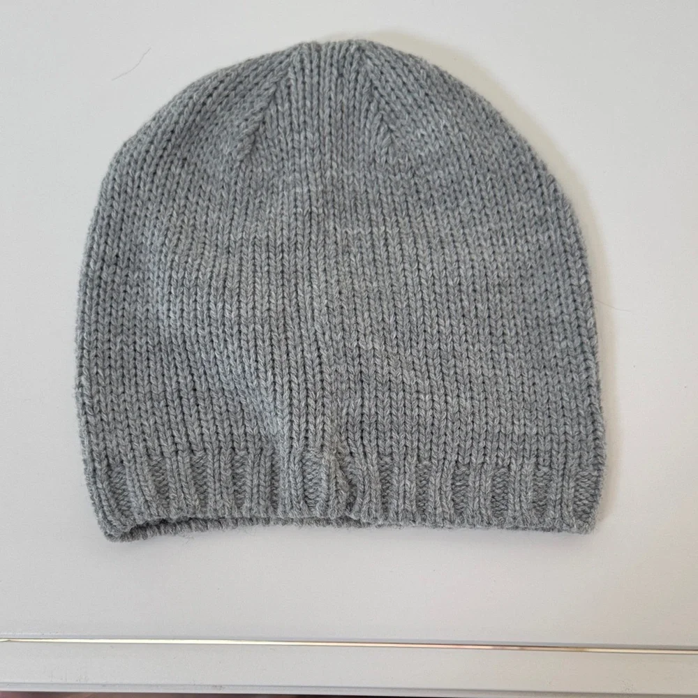 NWOT!!!!Gray Knit Kids Beanie with Cute Face Design